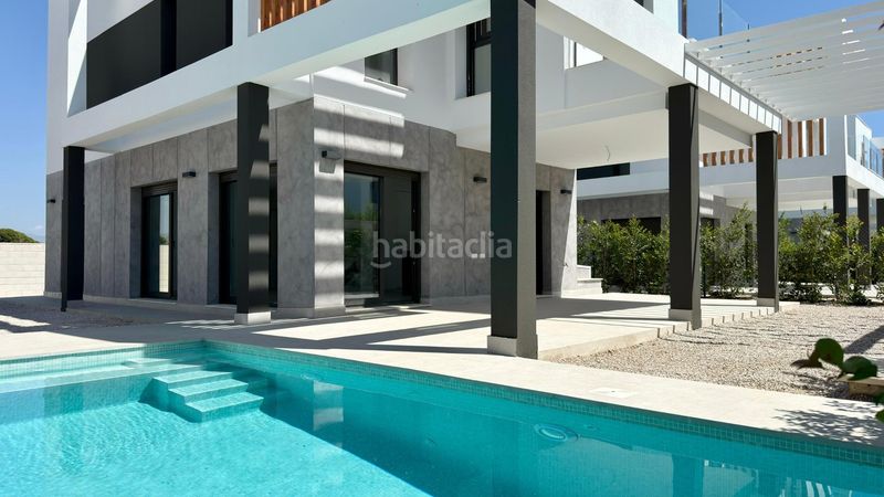 Foto 82b339b9-360a-428b-a71f-861dd6a6f8ab. Xalet amb aparcament piscina a Almajada-Ravel Mutxamel