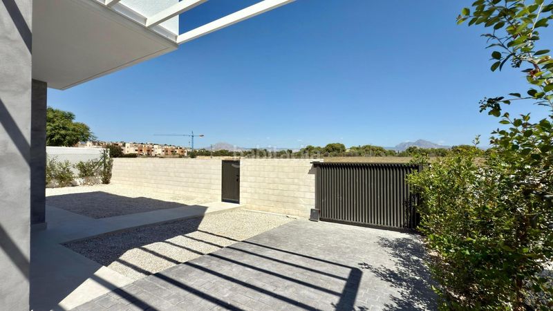 Foto bc225054-f5da-45ef-9cbd-cb40b0d21043. Xalet amb aparcament piscina a Almajada-Ravel Mutxamel