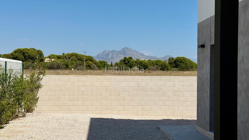 Foto c72529c9-46c8-4a9a-a5dd-b623a71cc3e0. Xalet amb aparcament piscina a Almajada-Ravel Mutxamel