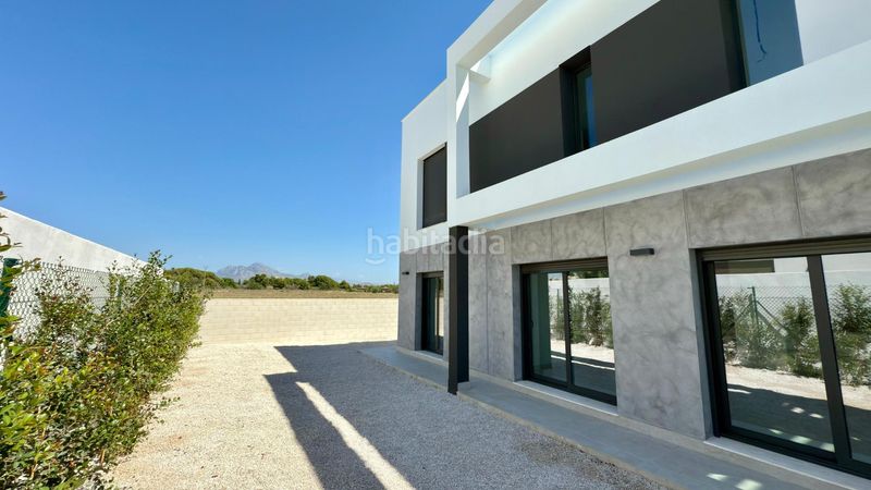 Foto f83df99f-d155-43f3-b50f-38b94a61e08e. Xalet amb aparcament piscina a Almajada-Ravel Mutxamel