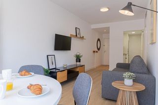 Pis  Calle de san francisco. Vivienda con reforma de calidad, dos plazas de garaje y a 100 me