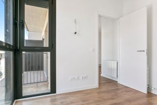 Dplex a Carrer taure, 25. Obra nueva. Obra nova