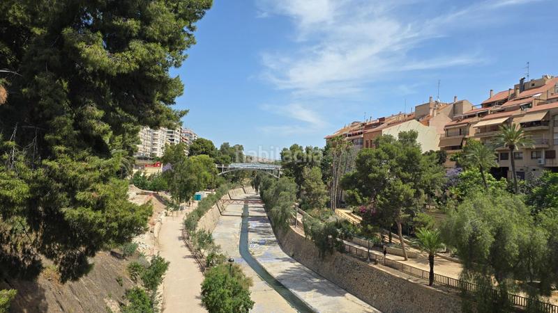 Foto 0ee67869-1b6a-408b-9134-f647f77a2658. Piano terra in Plaza Crevillente - Antiguos Juzgados - El Asilo Elche / Elx