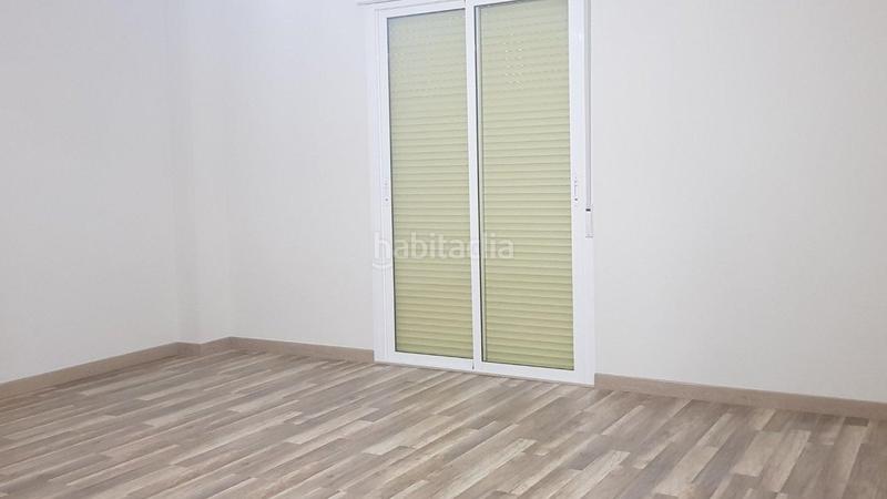 Foto 891c8d00-550e-443b-b849-a7de0fb5bf80. Piano terra in Plaza Crevillente - Antiguos Juzgados - El Asilo Elche / Elx