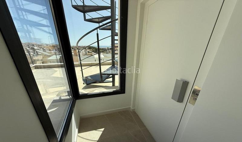 Foto 8acdadee-d0c4-4a33-961d-a6e2b4783817. Towny house with parking in Los Secanos Guardamar del Segura