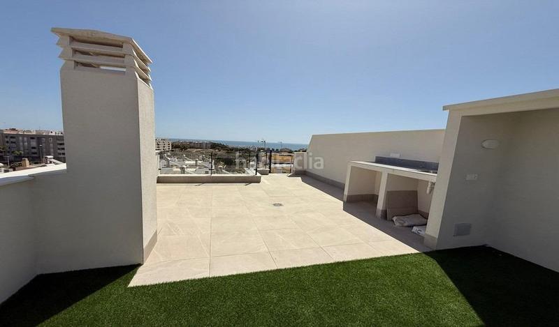Foto 8cbd8f71-d3f8-46d5-aa6f-80301d35294e. Towny house with parking in Los Secanos Guardamar del Segura