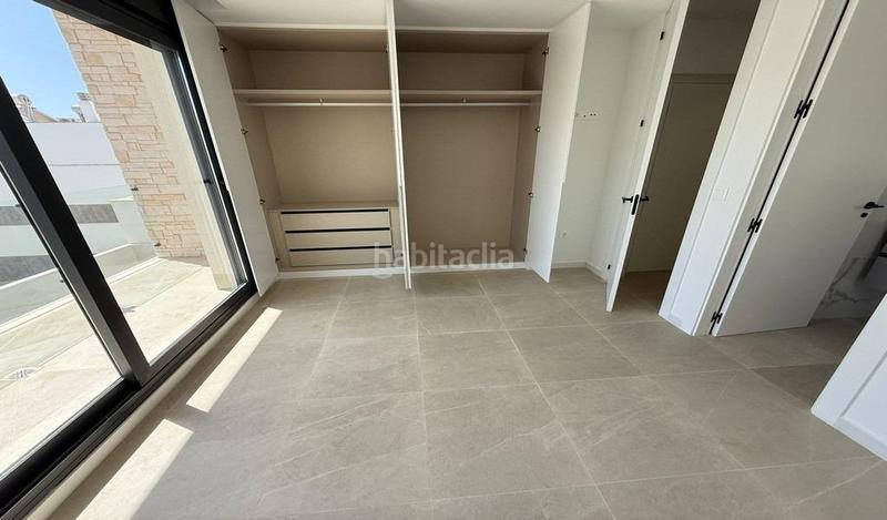 Foto f02803a9-8db7-4d31-860b-3ed38148d27a. Towny house with parking in Los Secanos Guardamar del Segura
