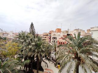Pis  Plaza glorieta. En plena glorieta  la mejor ubicación de la ciudad