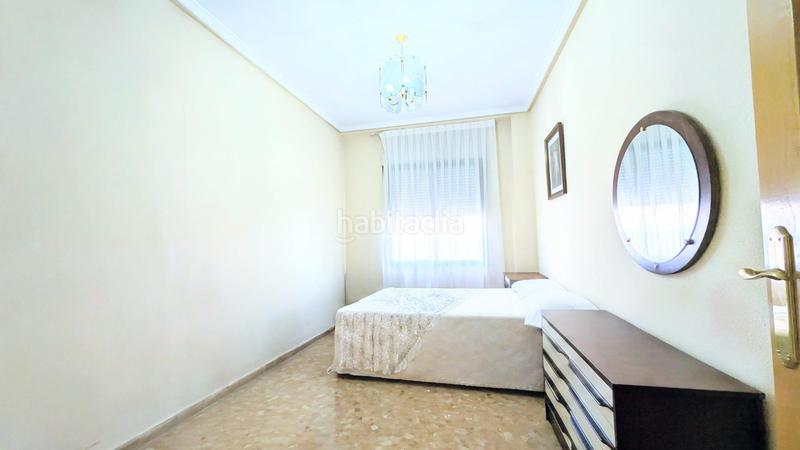 Foto 479cb6eb-c41d-4b76-9ac8-b4e60dde9a9a. Pis a Plaza Crevillente - Antiguos Juzgados - El Asilo Elche / Elx