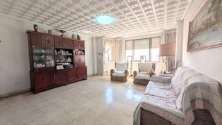 Pis a Plaza Crevillente - Antiguos Juzgados - El Asilo. Tu nuevo hogar en zona plaza crevillente amplio, con balcón y bi