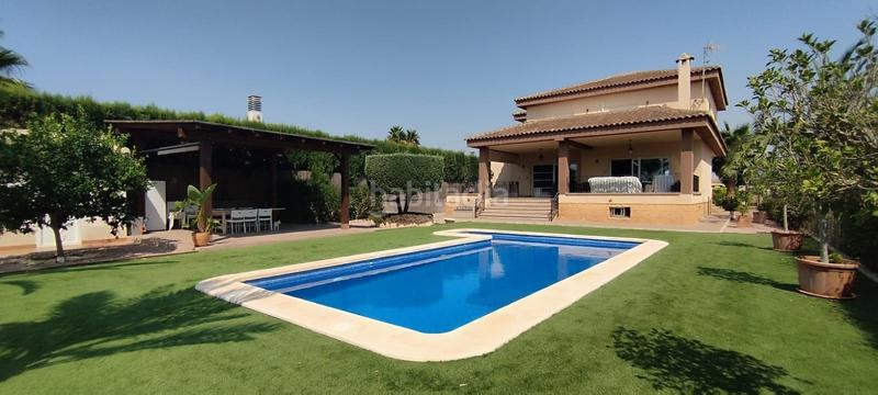 Foto 2634be3d-8a8d-4abc-b6db-7e60de37c249. Chalet  independiente en Valverde con piscina en Elche / Elx