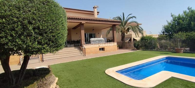 Foto 765864ff-ebb1-4283-b6fd-2fe3815ae96a. Chalet  independiente en Valverde con piscina en Elche / Elx