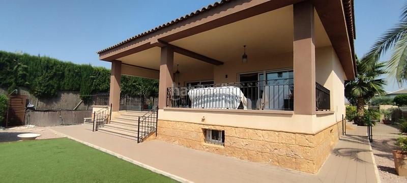 Foto b0ce373b-85e7-4c53-a2ab-962ba12b9704. Chalet  independiente en Valverde con piscina en Elche / Elx