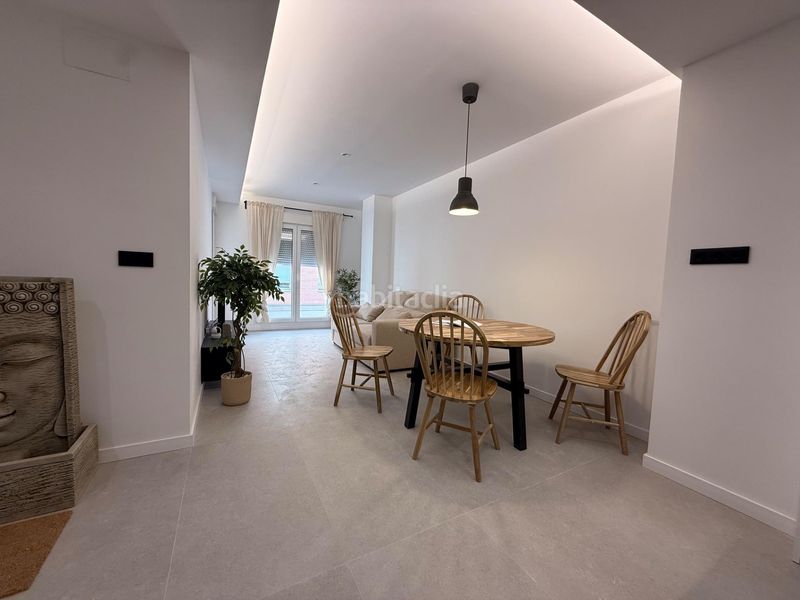 Foto effba61d-49e2-4710-bdc5-d920304523f5. Pis a Castalla