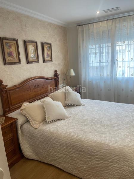 Foto 57a50456-5e85-4971-8e54-af939a3bdbde. Reihenhaus mit parking pool in Ciutat Jardí - Torreta Verdí Elche / Elx