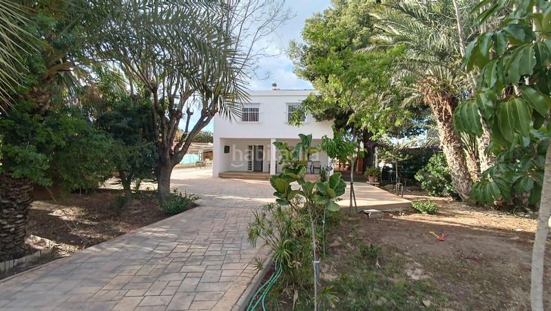 Foto 33d9a560-0ecc-4b7b-8d3a-f02f45dc85d4. Chalet avec parking piscine dans La Algoda - Matola - Llano de San José Elche / Elx
