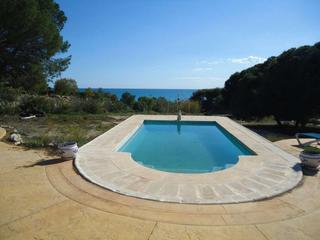 Chalet en Poble Nou-Montiboli. Chalet con asceso directo al mar,