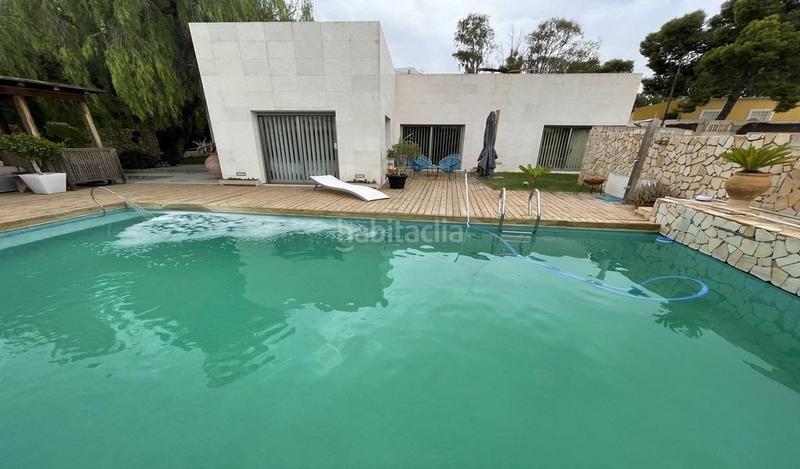 Foto 01a84093-8d35-4e44-92f4-ea4610447350. Chalet mit parking pool in Cabo de las Huertas Alicante
