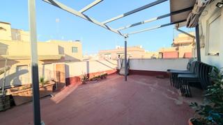 Appartement à Plaza Crevillente - Antiguos Juzgados - El Asilo. Dúplex reformado, zona de asilo pisos azules, 5 dormitorios y 3
