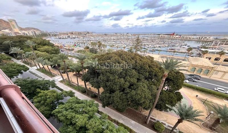 Foto 423088ec-cc20-45f2-83d2-0eb69c8b653e. Appartement avec parking dans Ensanche-Diputación Alicante