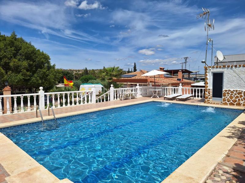 Foto e42e8ec4-2365-49bf-a248-4c023651271b. Chalet con riscaldamento parcheggio piscina in Perleta - Maitino Elche / Elx