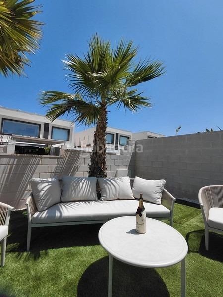 Foto 4d29db19-1bf8-4123-bb5d-ff734dd3d038. Chalet with heating parking pool in Monte y Mar Santa Pola