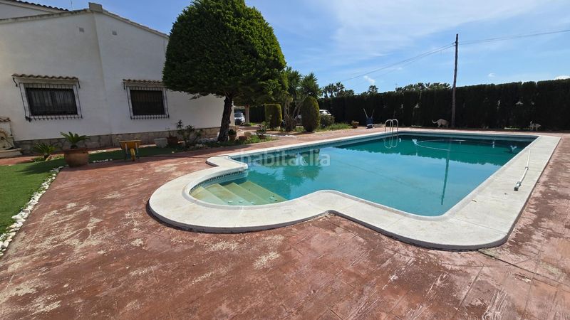 Foto 833093e7-0592-42bd-b5ca-19663981b387. Xalet amb aparcament piscina a Algorós - El Derramador Elche / Elx