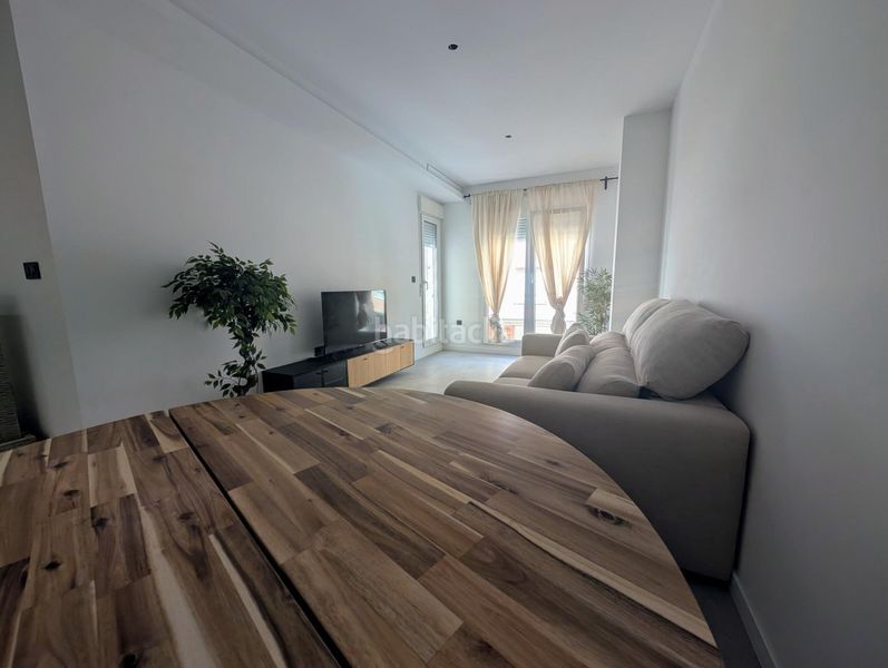 Foto b6e791b5-60f0-473c-8cc6-dee11c609dff. Pis a Castalla