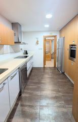 Etagenwohnung  Calle josé grau niñoles. Completamente reformada, con ascensor, zona toscar  ambulatorio,