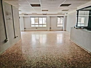 Ufficio in Reina Victoria - Miguel Hernández. Oportunidad oficina en venta junto plaza crevillente, entrada in