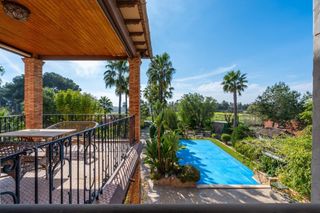 Xalet  Perleta. Villa mediterránea de lujo en elche una joya histórica entre nat