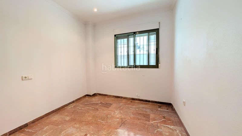 Foto 8ed03698-c04d-46ac-b504-0529ecb570d4. Planta baixa a Centro Elche / Elx