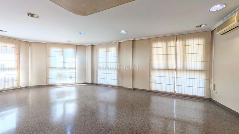 Foto 026564d2-1a22-42d6-ae33-e96d68a9ce0d. Office space in Plaza Crevillente - Antiguos Juzgados - El Asilo Elche / Elx