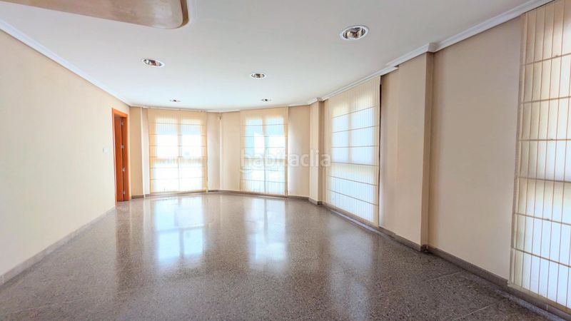 Foto 3af8491e-3140-49e1-9af6-e5bb622db91b. Office space in Plaza Crevillente - Antiguos Juzgados - El Asilo Elche / Elx