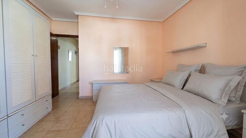 Foto 63c8c5d2-6e8b-4fb6-bf5f-4cd94a1cb94c. Casa amb aparcament a calas Santa Pola este Santa Pola