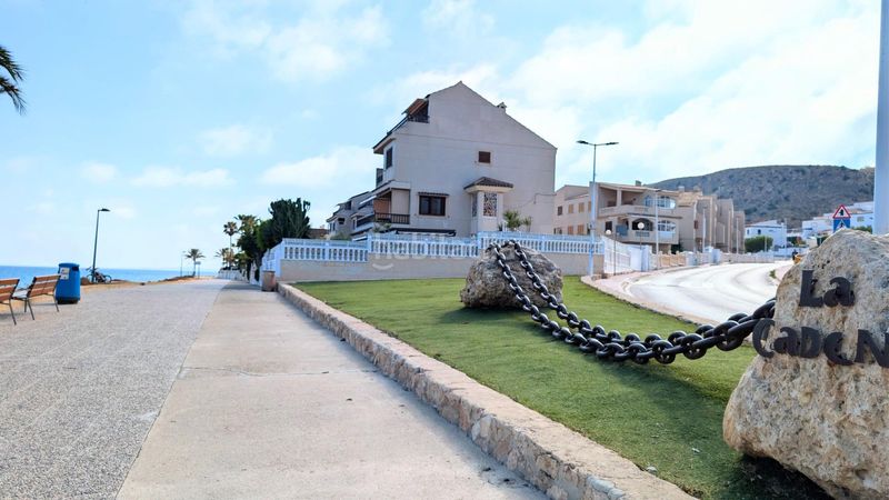 Foto 9c2390c6-6b35-4cf0-9fe7-6279bd816d98. Casa amb aparcament a calas Santa Pola este Santa Pola