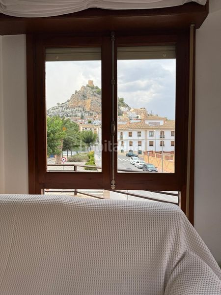 Foto d733f82f-be40-4dd1-9a93-00726a40332e. Pis a Castalla