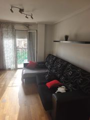 Lloguer Pis a Sector V. Piso de 4 dormitorios y dos baños