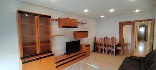 Etagenwohnung in El Toscar. Piso seminuevo en zona toscar con garaje