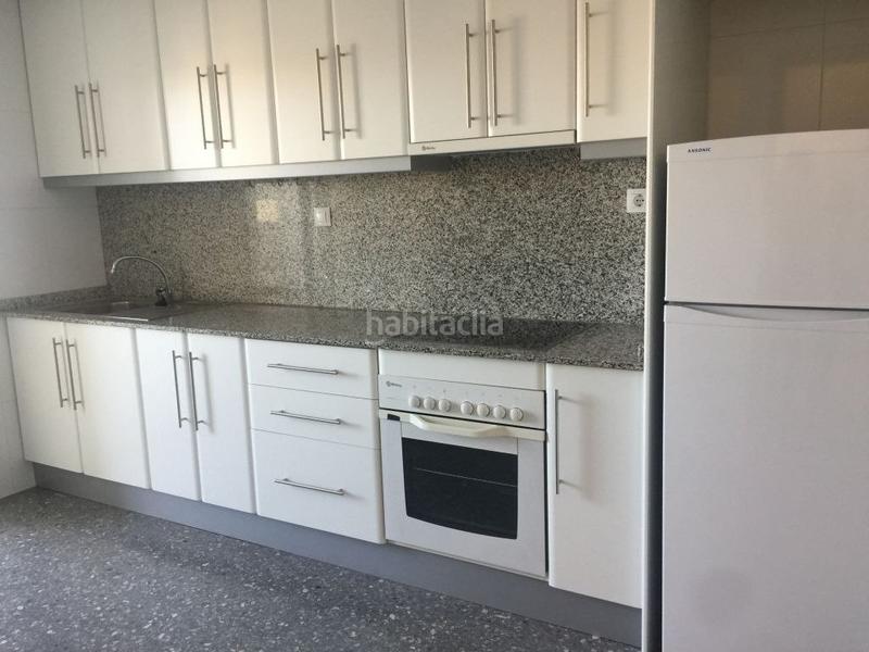 Foto 2eb5945c-0754-4868-9d3c-13388d0c1f20. Appartamento con riscaldamento parcheggio piscina in Elche / Elx