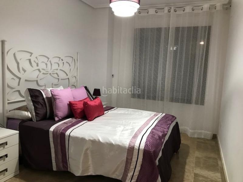 Foto f74041b3-8f85-424d-ae4b-b3473b56c76d. Piso  seminuevo con piscina, garajes y terraza en Elche / Elx