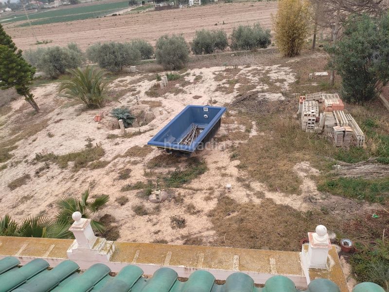 Foto 537ecdf0-6a02-49e4-9298-f9fce8b6e7d8. Xalet amb aparcament a Algorós - El Derramador Elche / Elx