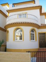 Maison à San Fulgencio. Villa independiente