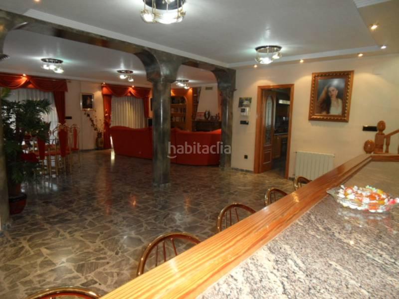 Foto 69b7e420-ecb6-4627-8b3c-eff715c9f119. Chalet avec chauffage parking dans Ciutat Jardí - Torreta Verdí Elche / Elx