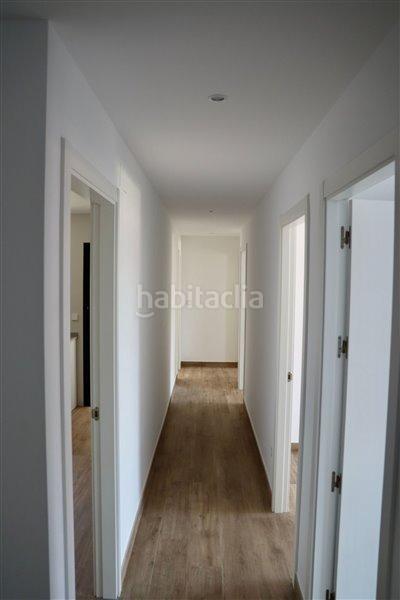 Foto a566063b-a6f4-42c2-af70-f897ed7176a0. Pis amb calefacció aparcament piscina a Sector V Elche / Elx