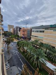 Appartement  Avenida federico soto. Piso todo exterior en el centro de alicante con muchos metros