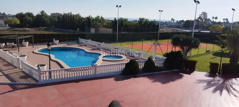 Foto b5b22426-0dce-42f1-ab21-bfb108514fcc. Chalet with parking pool in Perleta - Maitino Elche / Elx