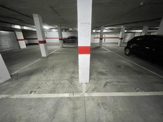 Location Parking voiture à Calle dean antonio sala 9. Plazas de garaje en san juan alicante zona fran espinos