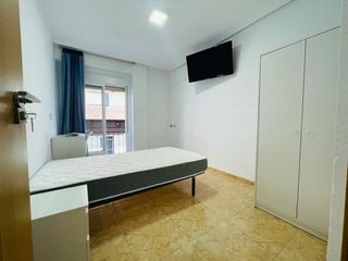 Rent Flat  Antonio mora ferrandez. Habitacion  muy cerca de la universidad