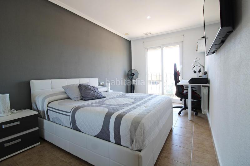 Foto 71358f7d-e942-4c93-a8e8-aed53669e5f6. Casa amb calefacció aparcament a El Castillo Aspe